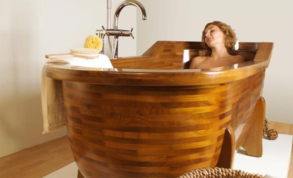 Wood Bathtub For Natural Bathroom 1